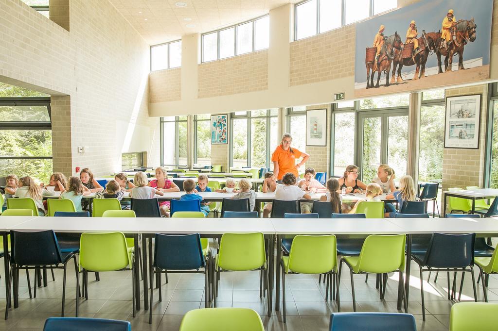 Jeugdherberg De Peerdevisser Oostduinkerke Kültér fotó